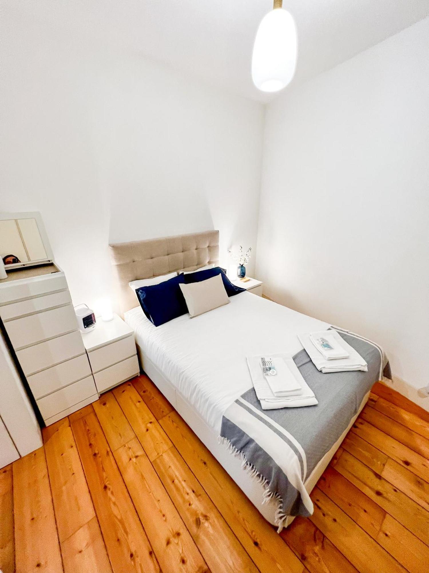 Arsenal 108, Design Apartments - New Light Downtown Chiado And River Lisabona Exterior foto