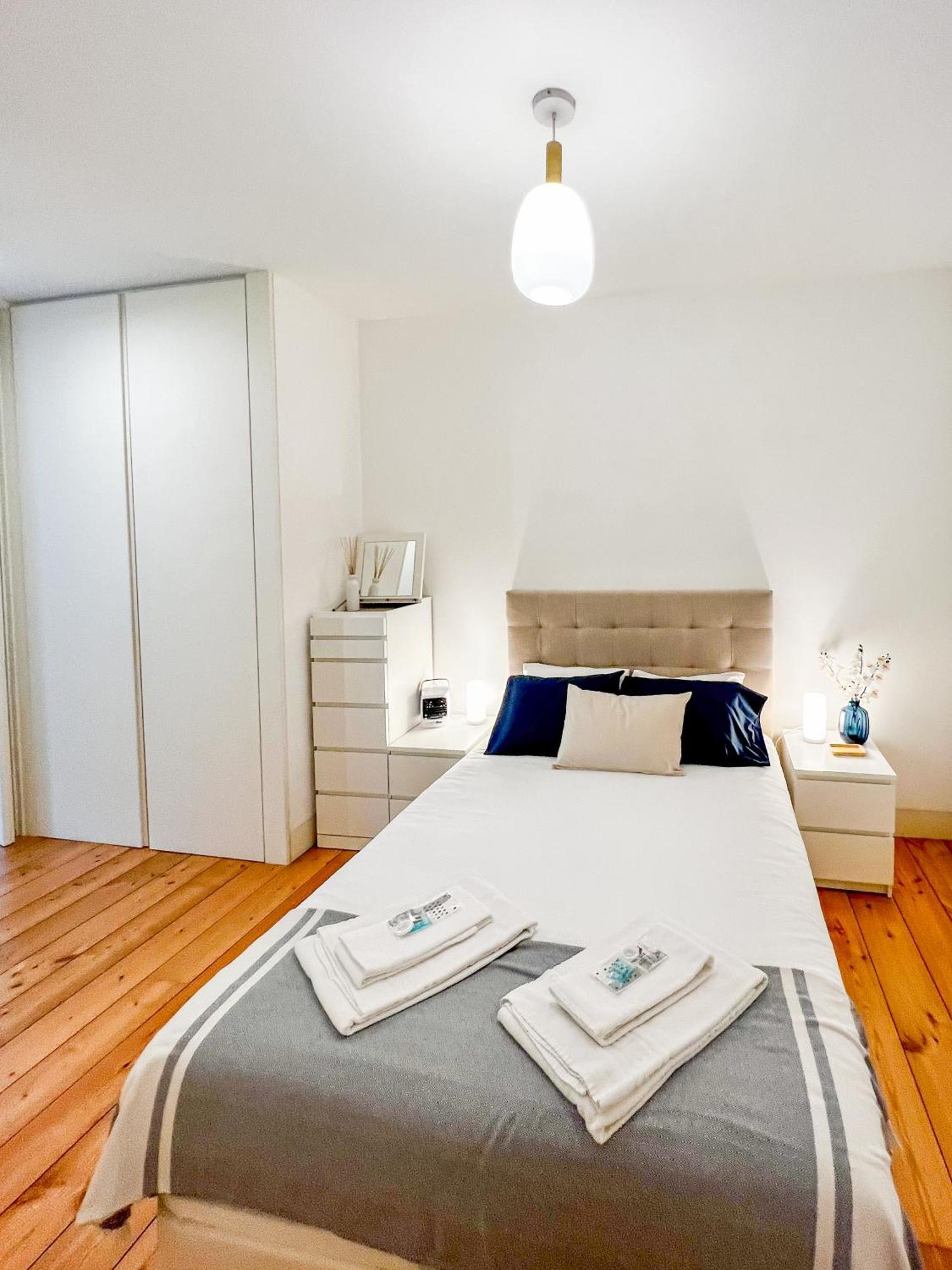Arsenal 108, Design Apartments - New Light Downtown Chiado And River Lisabona Exterior foto
